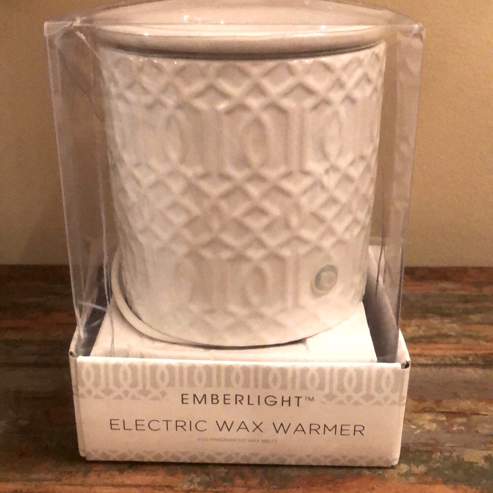 NWT Emberlight Electric Wax Warmer